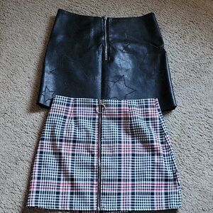 Forever 21 Black Star and Plaid Mini Skirt